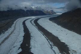 Klutlan Glacier ~20 km above terminus, facing upvalley