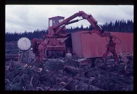 Woods Division - Chipper / Harvester - Morbark harvestor