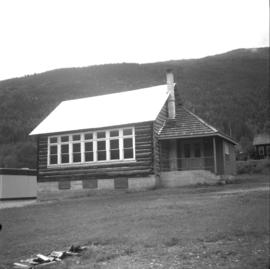 School in Vavenby or Avola