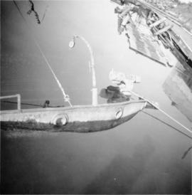 Sunken whaler, Victoria
