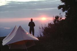 Campsite with mountain scenery on Elk-Thurston-Mercer trail