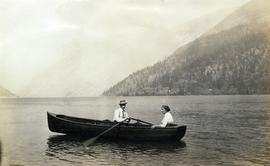 Boaters on Alta Lake