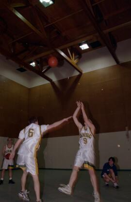 UNBC Basketball 1997-1998 - Image 05