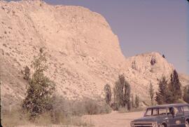 Slide (slump) in glaciolacustrine silts at Summerland