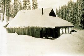 Aleza Lake cookhouse in winter