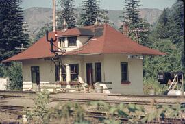 Kwinitsa train station