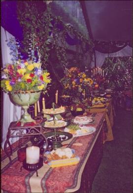 Elaborate table setting at Countess Aline Dobrzensky’s Garden party