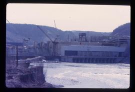 Peace Canyon Dam and generating station under construction on Peace River