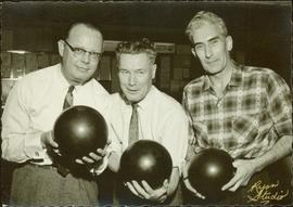 Ray Williston bowling