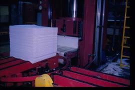 Pulpmill - General - Piling of finished paper product