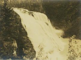 Kinuseo Falls