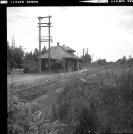 Esquimalt & Nanaimo Railway, Qualicum Beach depot