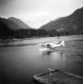 Float plane landing at Gold River