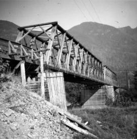 Truss bridge over Salmon River on North Vancouver Island