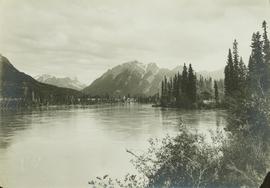 Landscape perspective of the Athabaska River at Swifts