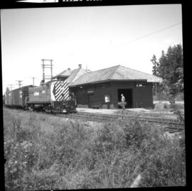 Esquimalt & Nanaimo Railway, Qualicum Beach depot